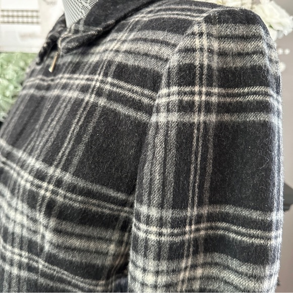 Jones New York Black Plaid Wool Blend Zip Jacket – Size 6 - Picture 12 of 16